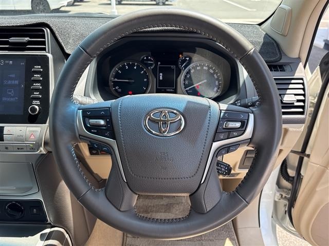 Toyota LAND CRUISER PRADO 2023 7311004-4
