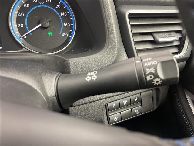 Nissan LEAF 2018 7314823-9