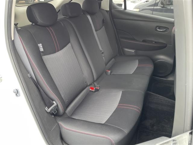 Nissan LEAF 2018 7314849-10