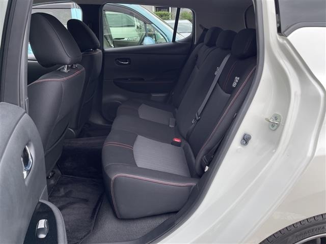 Nissan LEAF 2018 7314849-11