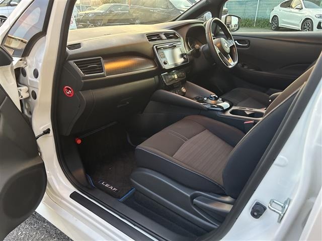 Nissan LEAF 2017 7314851-10