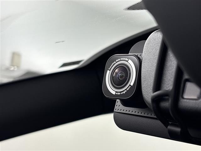 Mazda MAZDA3 2021 7305907-16