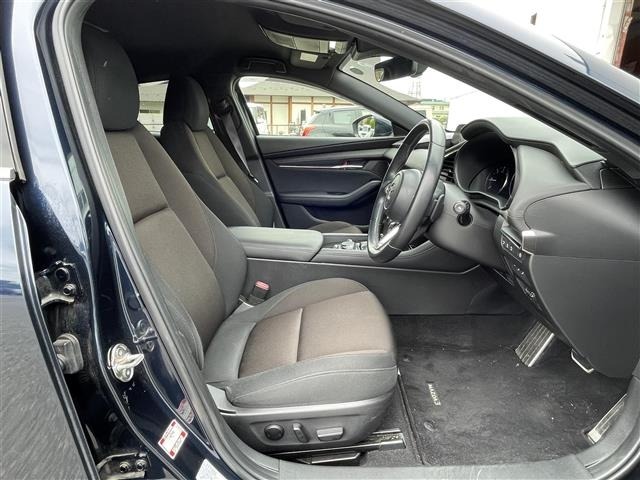 Mazda MAZDA3 2019 7305973-11