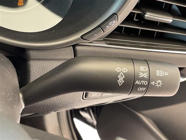 Mazda MAZDA3 2024 7305974-9