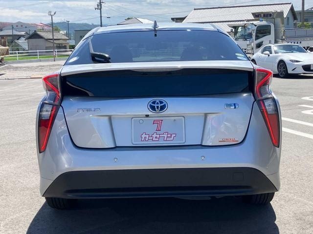 Toyota PRIUS 2016 7312134-4