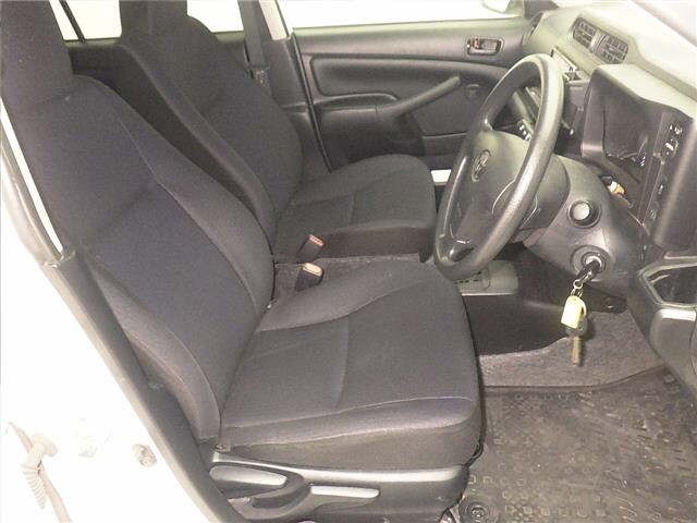 Toyota PROBOX VAN 2023 7299999-5