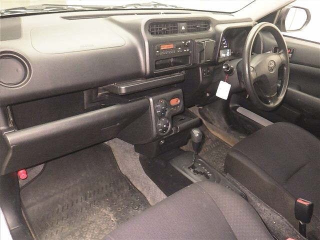 Toyota PROBOX VAN 2021 7300009-4