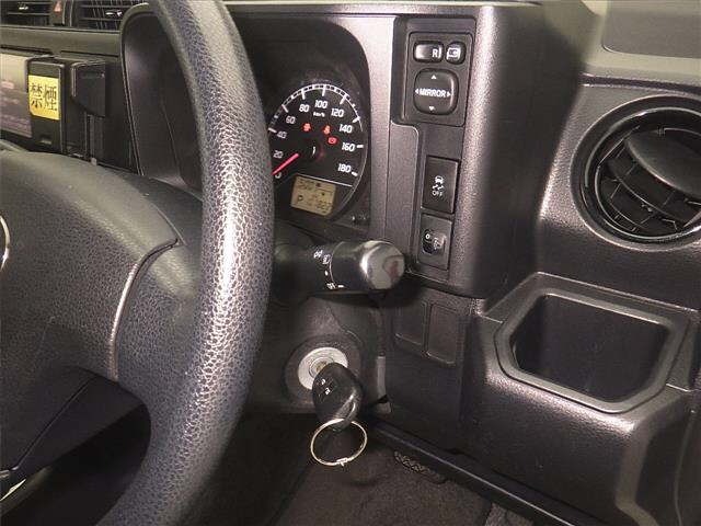 Toyota PROBOX VAN 2015 7300010-8