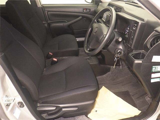 Toyota PROBOX VAN 2022 7300020-5