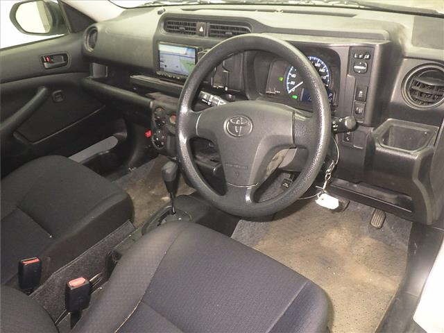 Toyota PROBOX VAN 2021 7300047-3