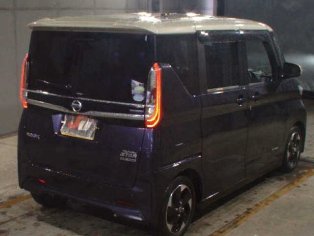 Nissan ROOX 2021 7300371-5