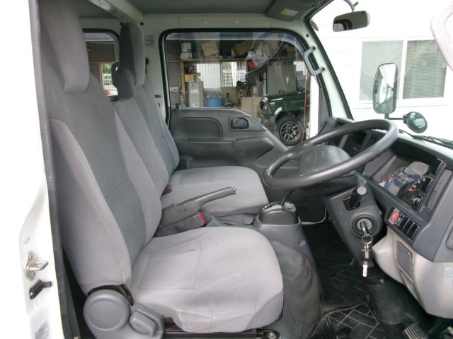 Mazda TITAN 2016 7316114-16