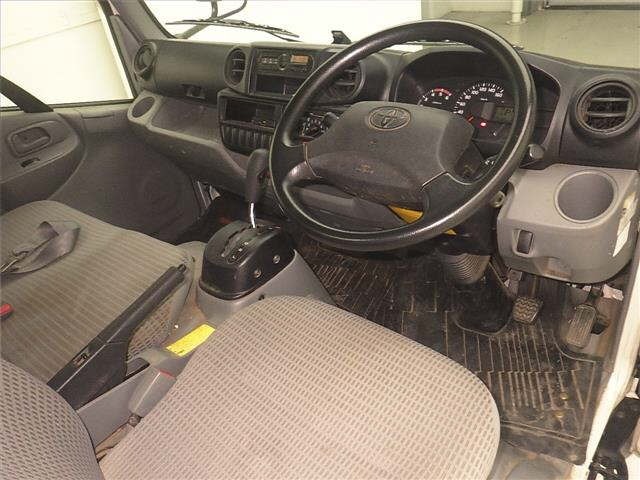 Toyota TOYOACE 2017 7298374-3