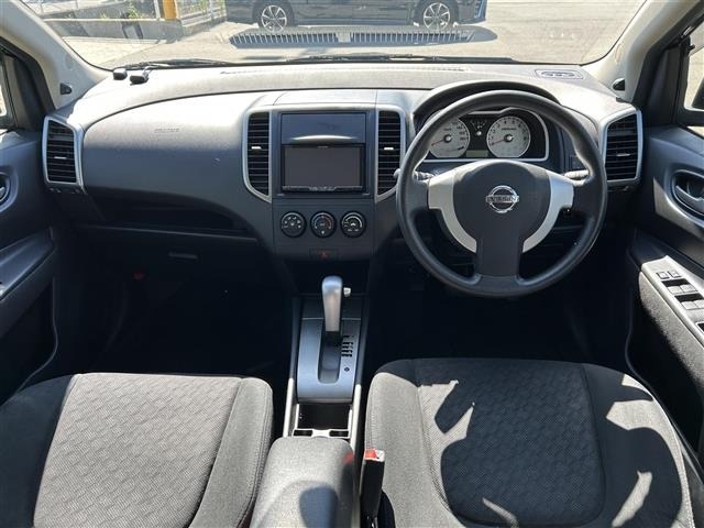 Nissan Wingroad 2015 7313437-2