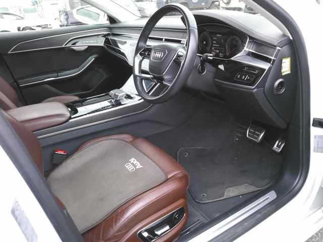 Audi A8 2019 7341174-3