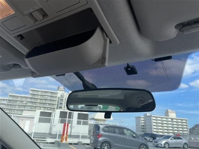 Mazda AXELA 2011 7333403-4