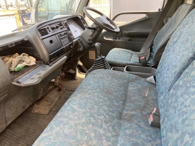 Mitsubishi CANTER 2000 7335841-5
