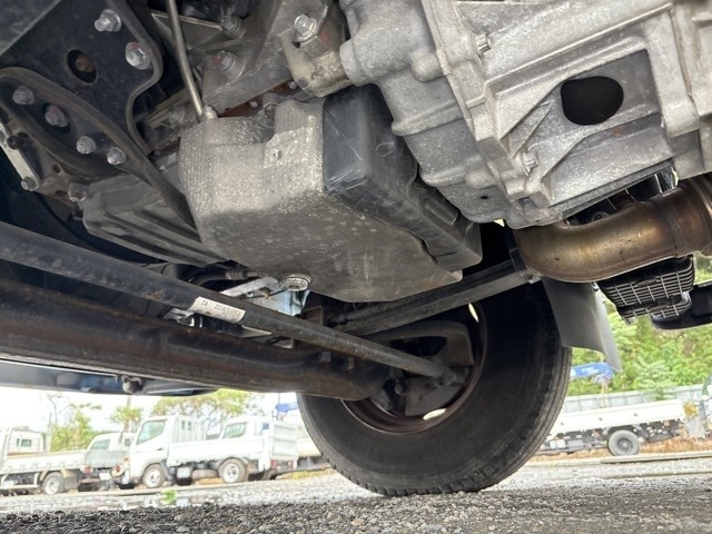 Mitsubishi CANTER 2017 7335872-11