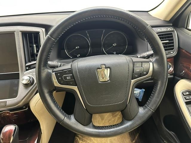 Toyota CROWN 2013 7316949-15