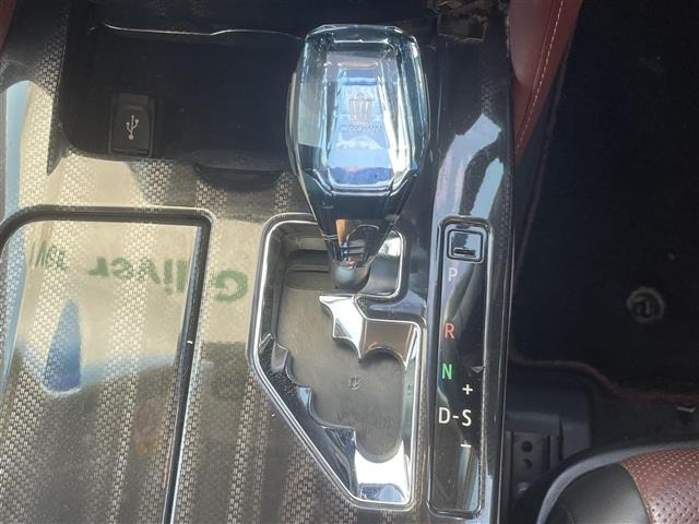 Toyota CROWN 2015 7316991-11