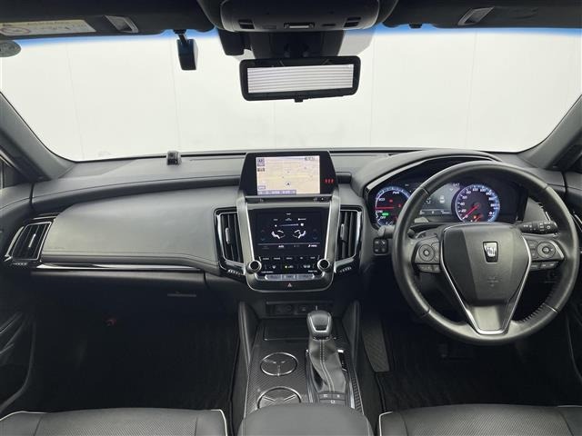 Toyota CROWN 2019 7317014-16