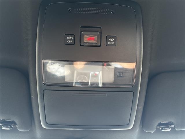 Toyota CROWN 2019 7317109-10