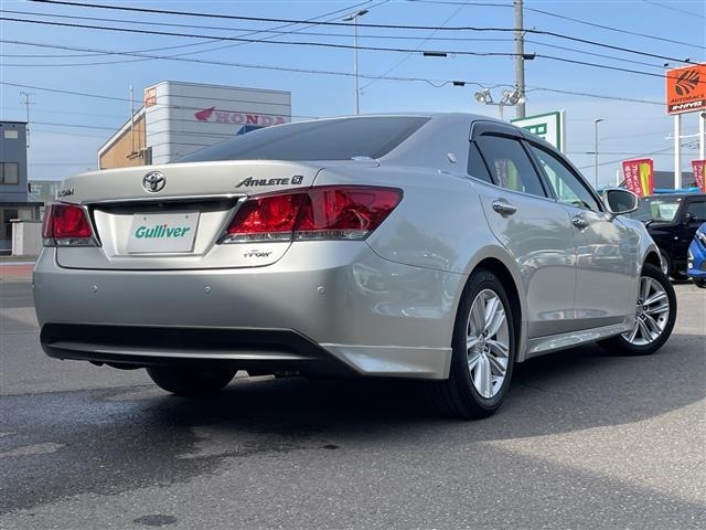 Toyota CROWN 2013 7317110-11