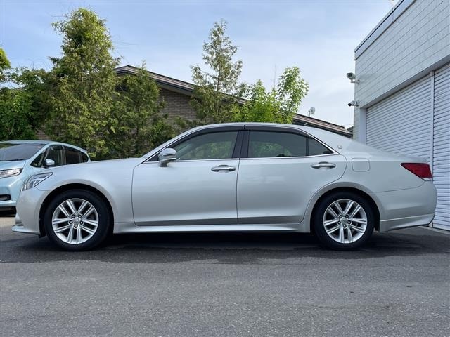 Toyota CROWN 2013 7317110-9