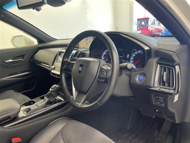 Toyota CROWN 2018 7317162-1