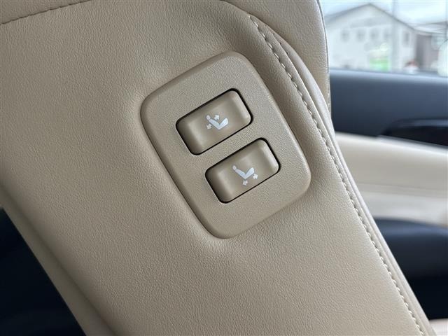 Toyota CROWN 2017 7317172-12