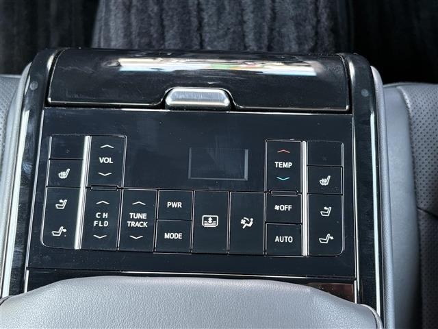 Toyota CROWN 2018 7317173-1