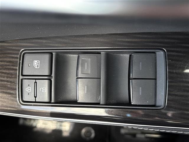 Toyota CROWN 2018 7317173-4