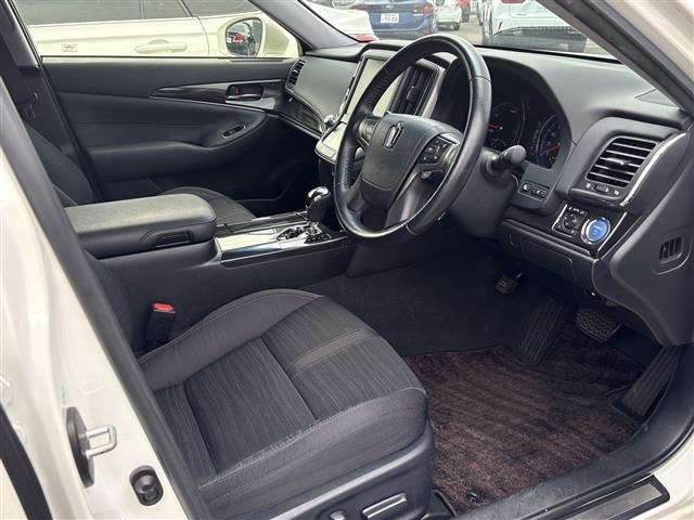 Toyota CROWN 2013 7317200-6