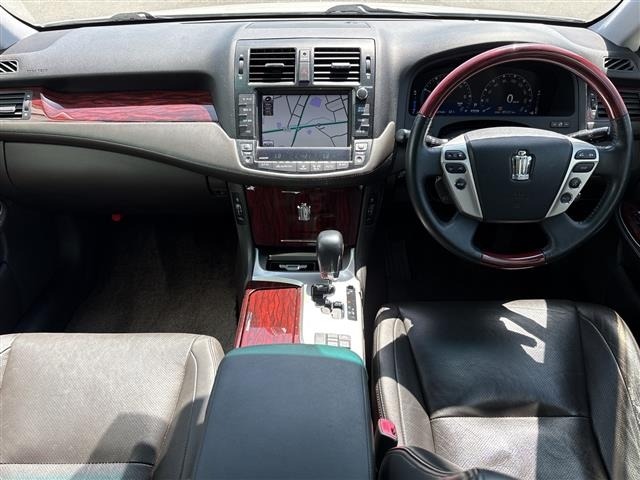 Toyota CROWN 2011 7317293-16