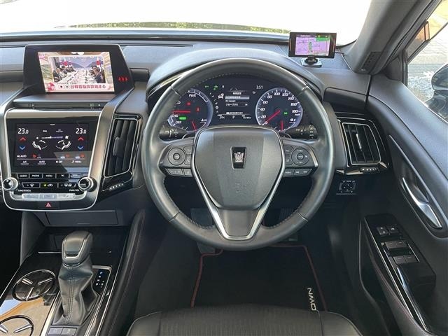 Toyota CROWN 2020 7317338-11
