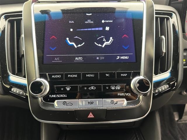 Toyota CROWN 2018 7317462-3