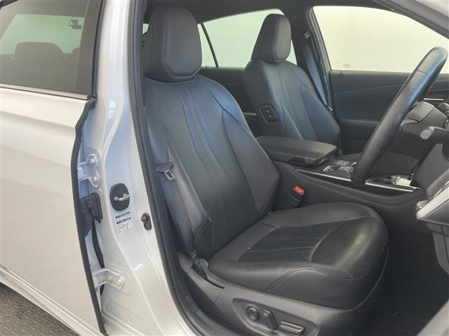 Toyota CROWN 2021 7317510-2