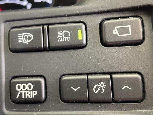 Toyota CROWN 2017 7317533-9