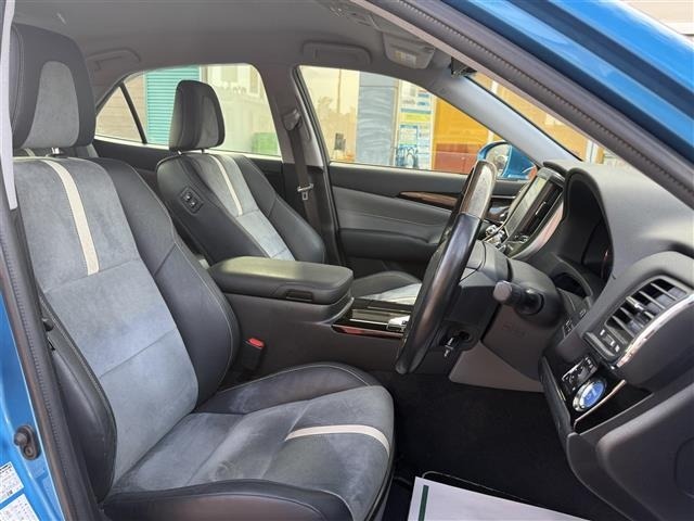 Toyota CROWN 2016 7317673-3
