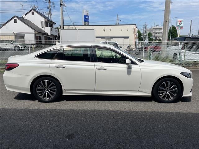 Toyota CROWN 2019 7317704-17