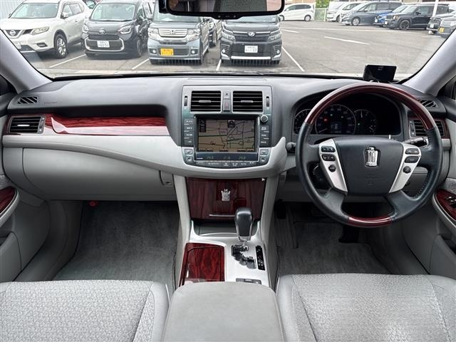 Toyota CROWN 2010 7317777-14