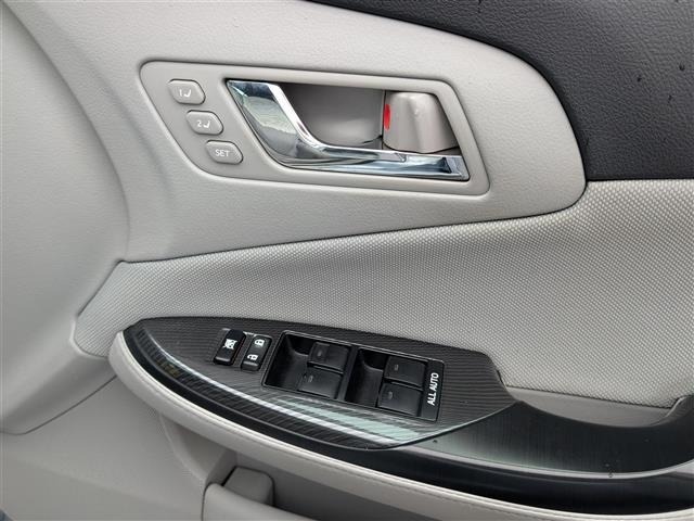 Toyota CROWN 2009 7317802-20