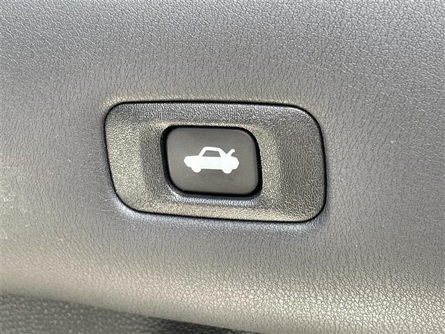 Toyota CROWN 2018 7317803-4