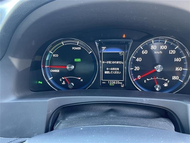 Toyota CROWN 2017 7317810-8