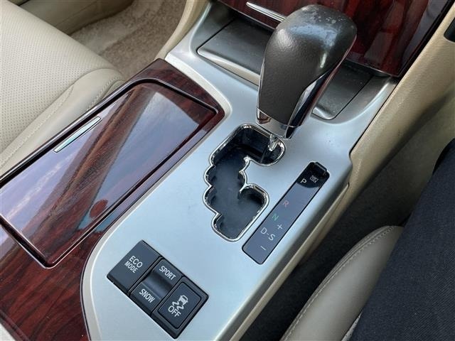 Toyota CROWN 2011 7317811-1