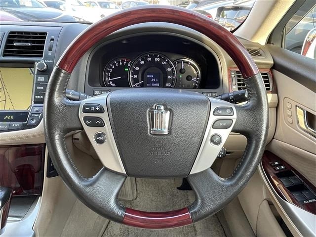Toyota CROWN 2011 7317811-2