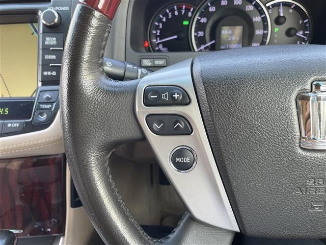 Toyota CROWN 2011 7317811-3