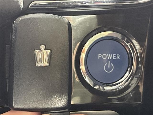 Toyota CROWN 2016 7317876-9