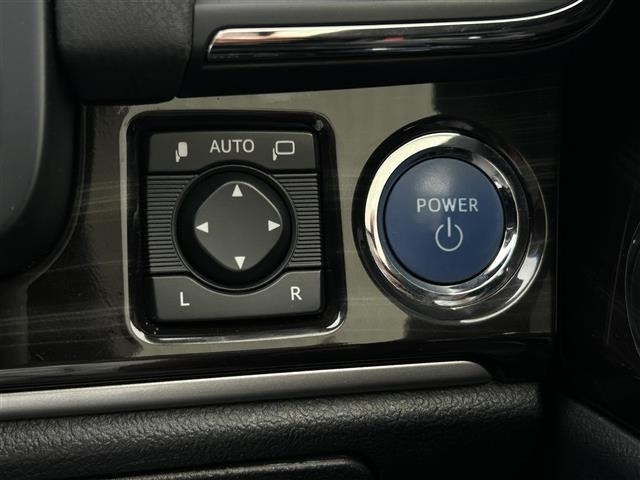Toyota CROWN 2016 7317881-9