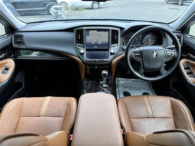 Toyota CROWN 2016 7317907-15